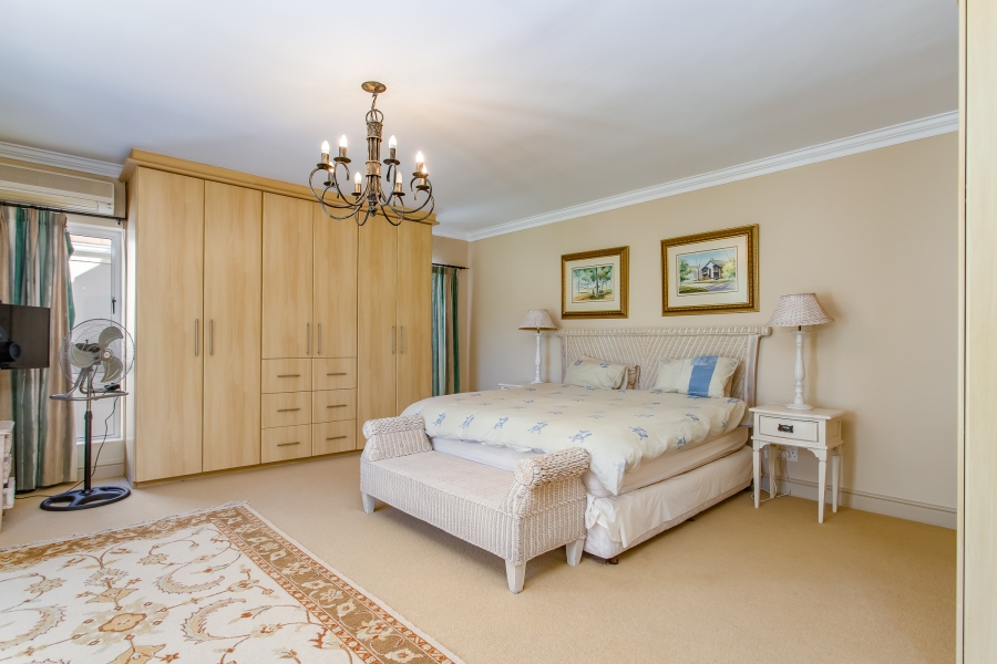 To Let 4 Bedroom Property for Rent in Boschenmeer Golf Country Estate Western Cape